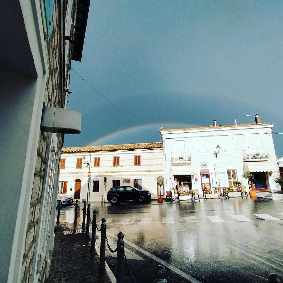 Affittacamere Le Tre Sorelle Sirolo Εξωτερικό φωτογραφία